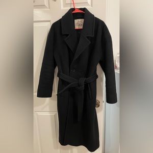 Aritzia Wilfred long black wool coat with belt. MaxMara 101801 lookalike!